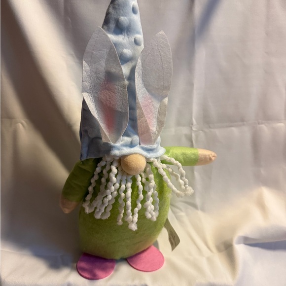 Gnome Easter Shelf Sitter. NWT - Picture 4 of 4